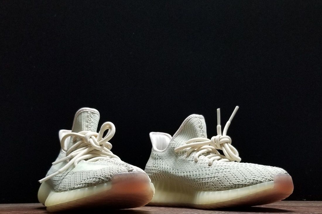 Fake Yeezy 350 Citrin Non-Reflective Sneakers Hot Sale (5)